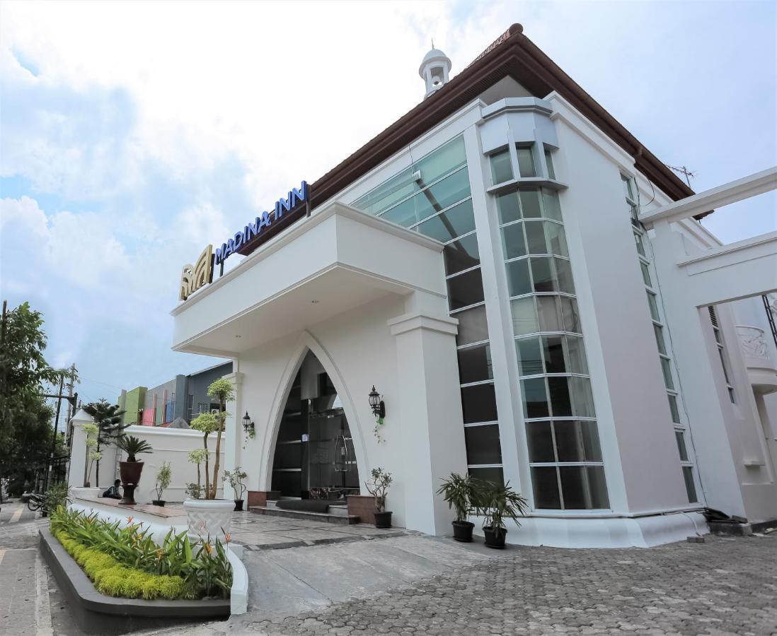 Madina Inn Джокьякарта Экстерьер фото