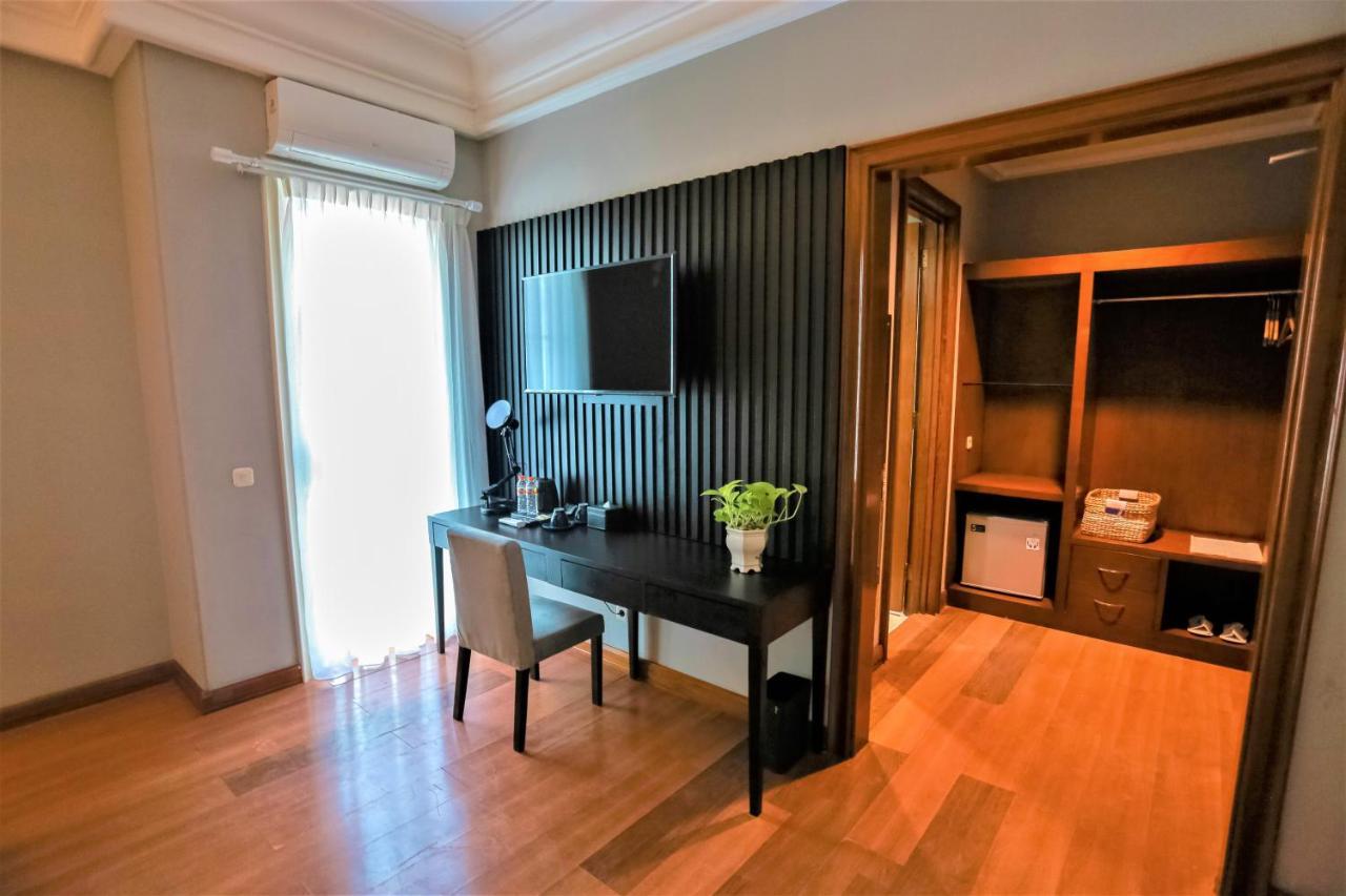 Madina Inn Джокьякарта Экстерьер фото